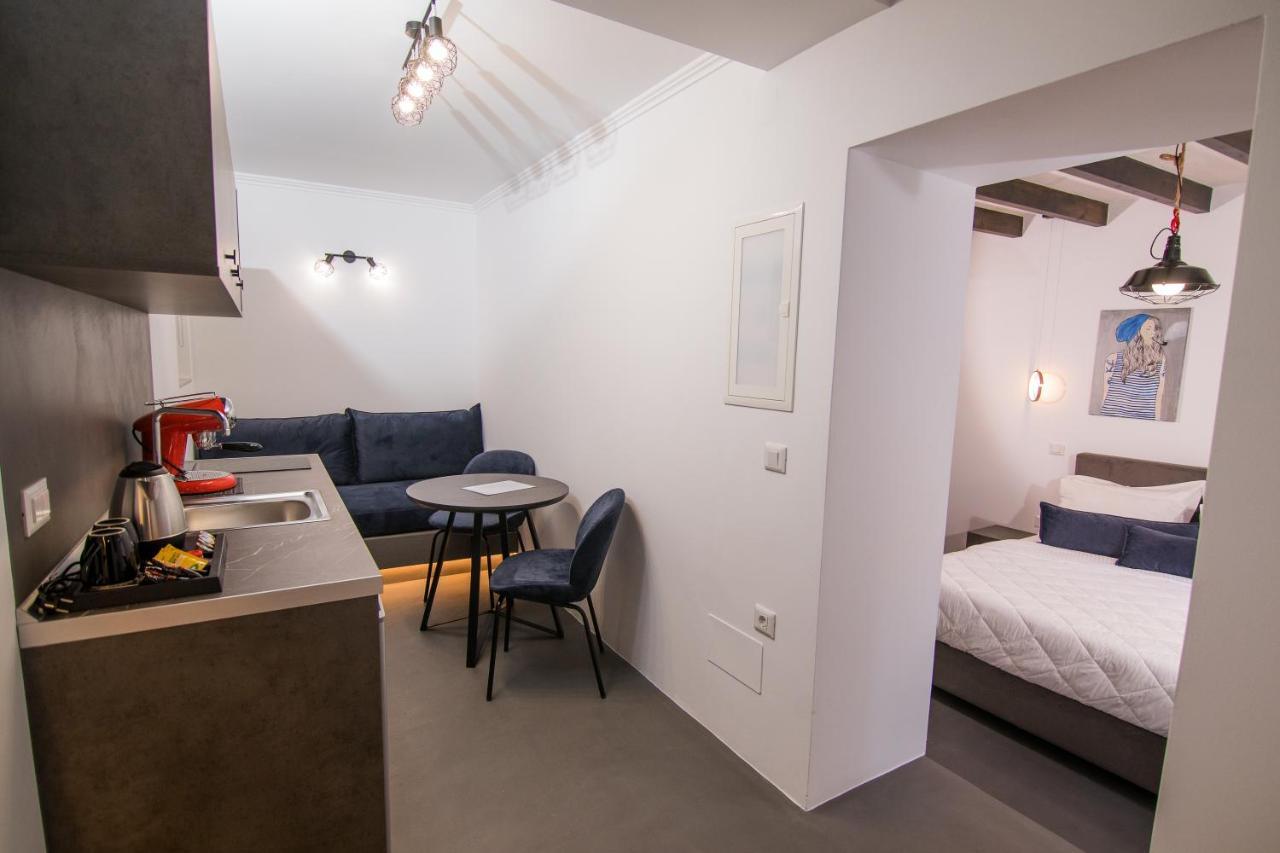 Ialemos Group Apartment Sými Luaran gambar