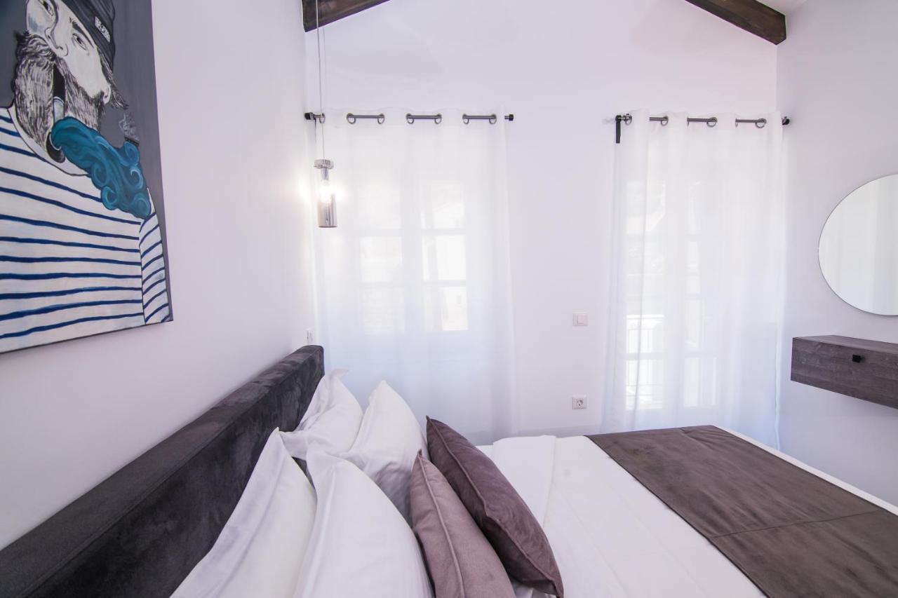 Ialemos Group Apartment Sými Luaran gambar